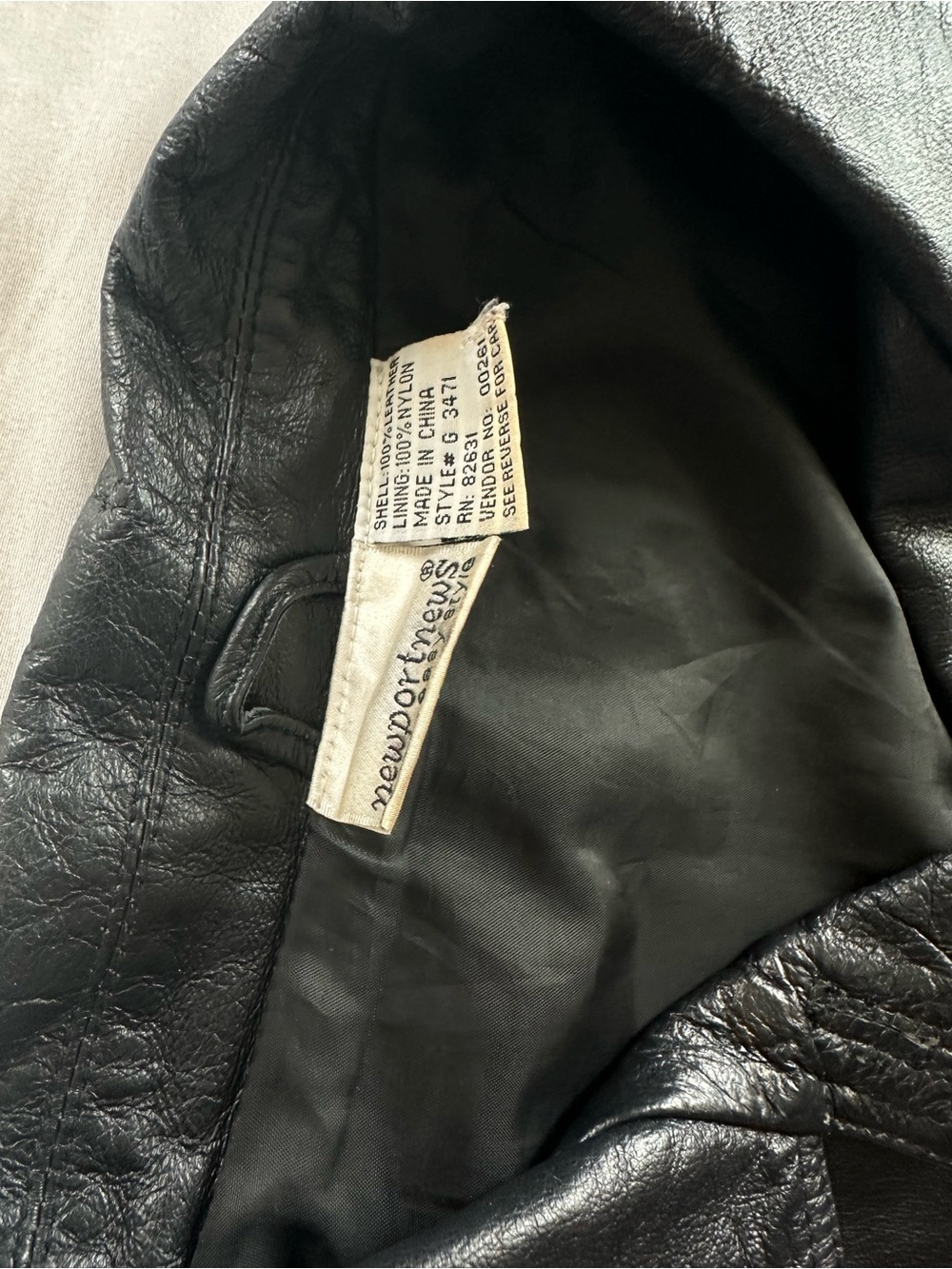 Vintage 100% Leather Newport News Black Women's Button Front Jacket - Picture 8 of 12